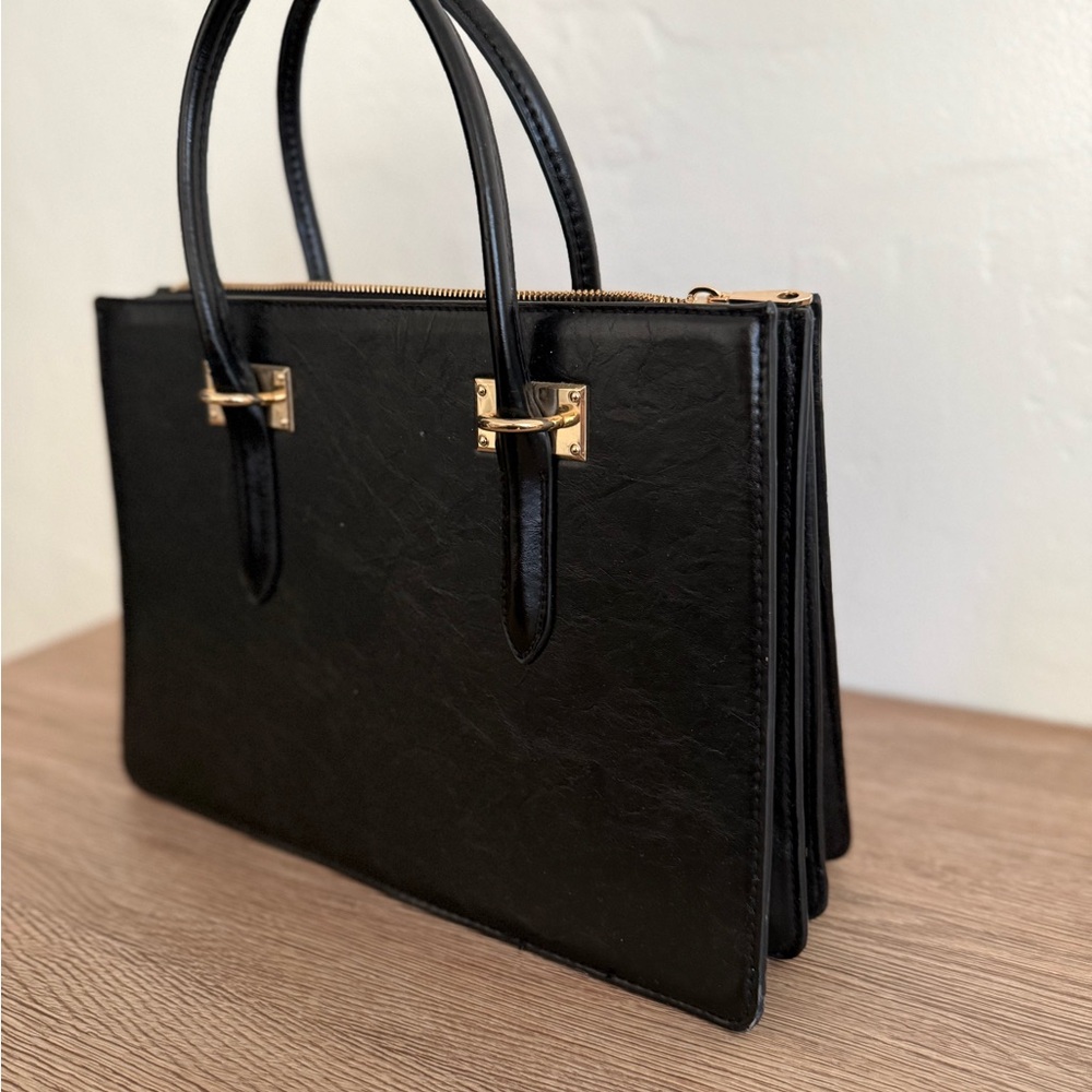Elegant Black Leather Handbag